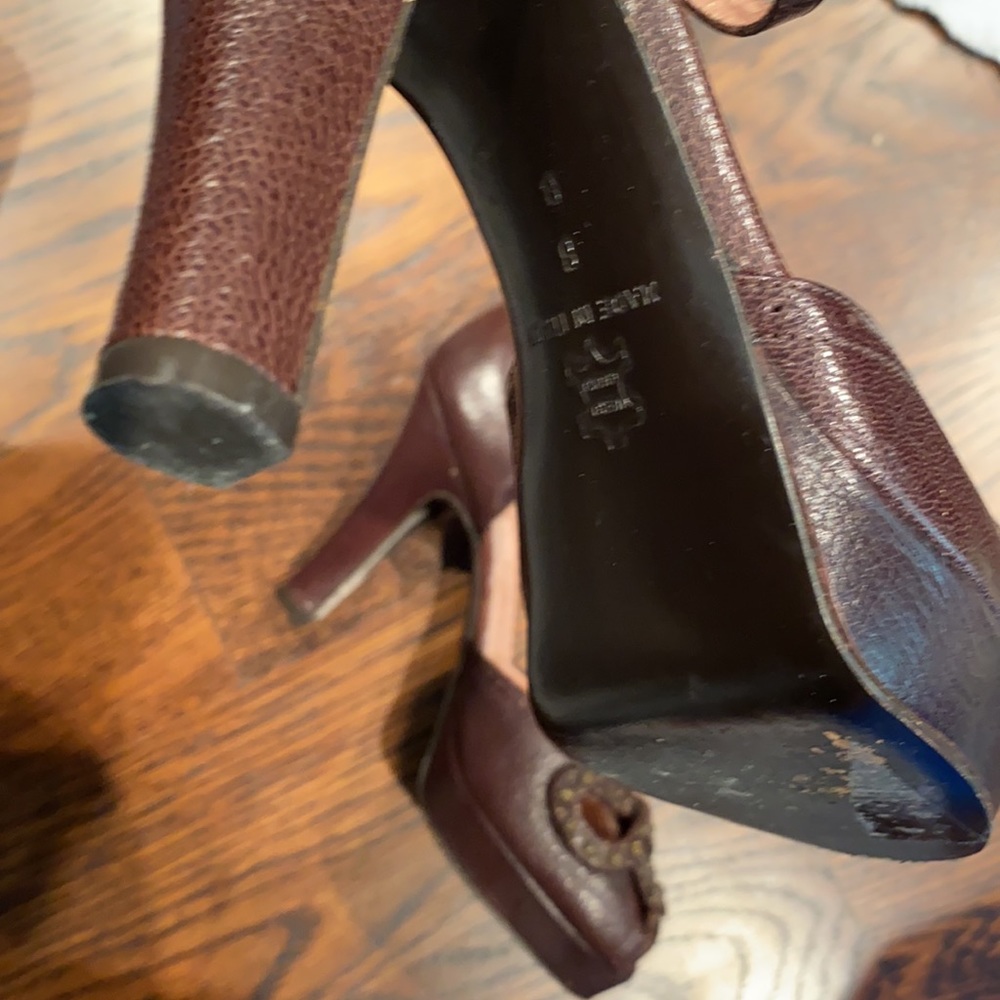 Nanette Lepore platform brown heels wirh a bow size 8 B worn once euc - Picture 5 of 6